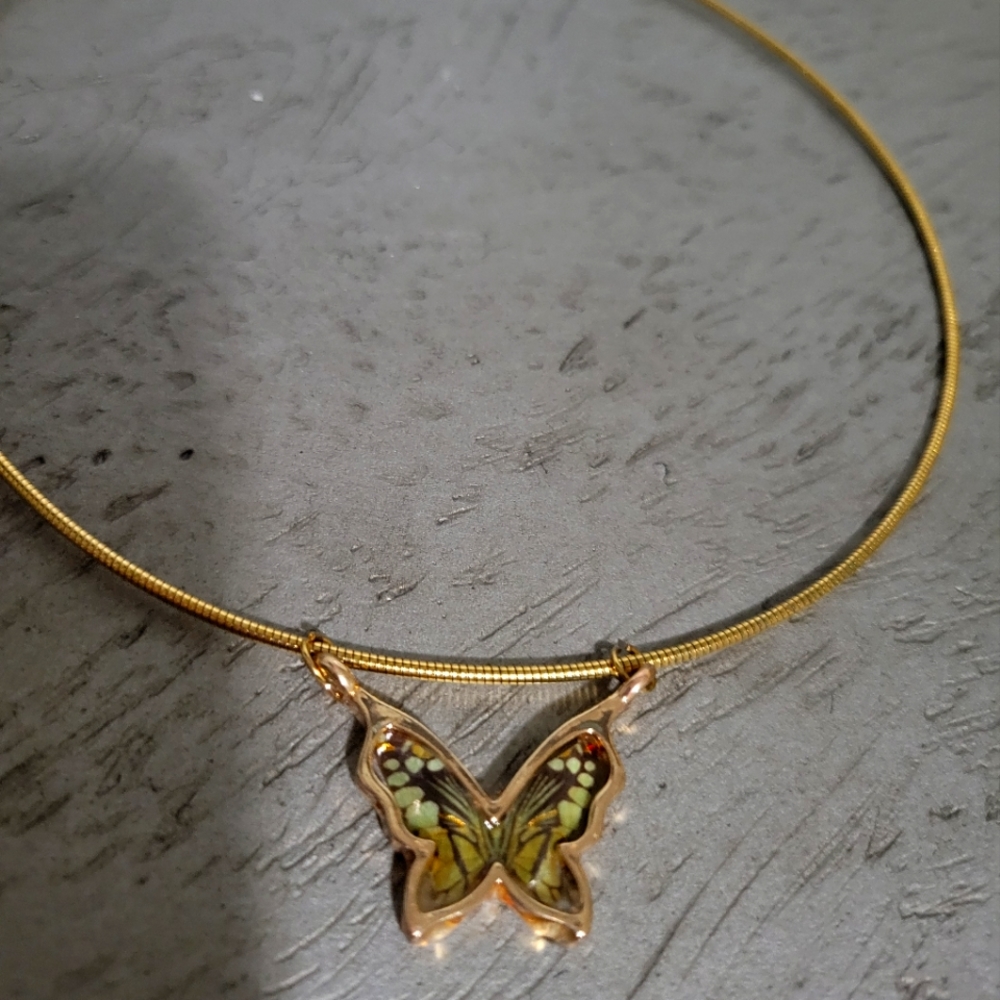 Gold butterfly necklace